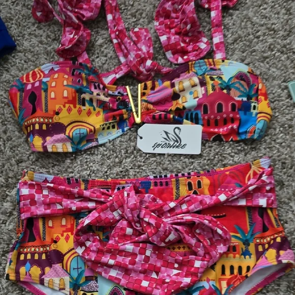 Colorful Ruffle Bikini Set - Picture 6 of 6